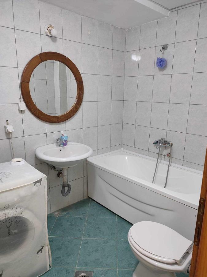 Tropicana Apartment Skopje Eksteriør billede